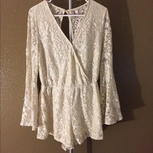 New Forever 21 Off White Lace Romper sz12